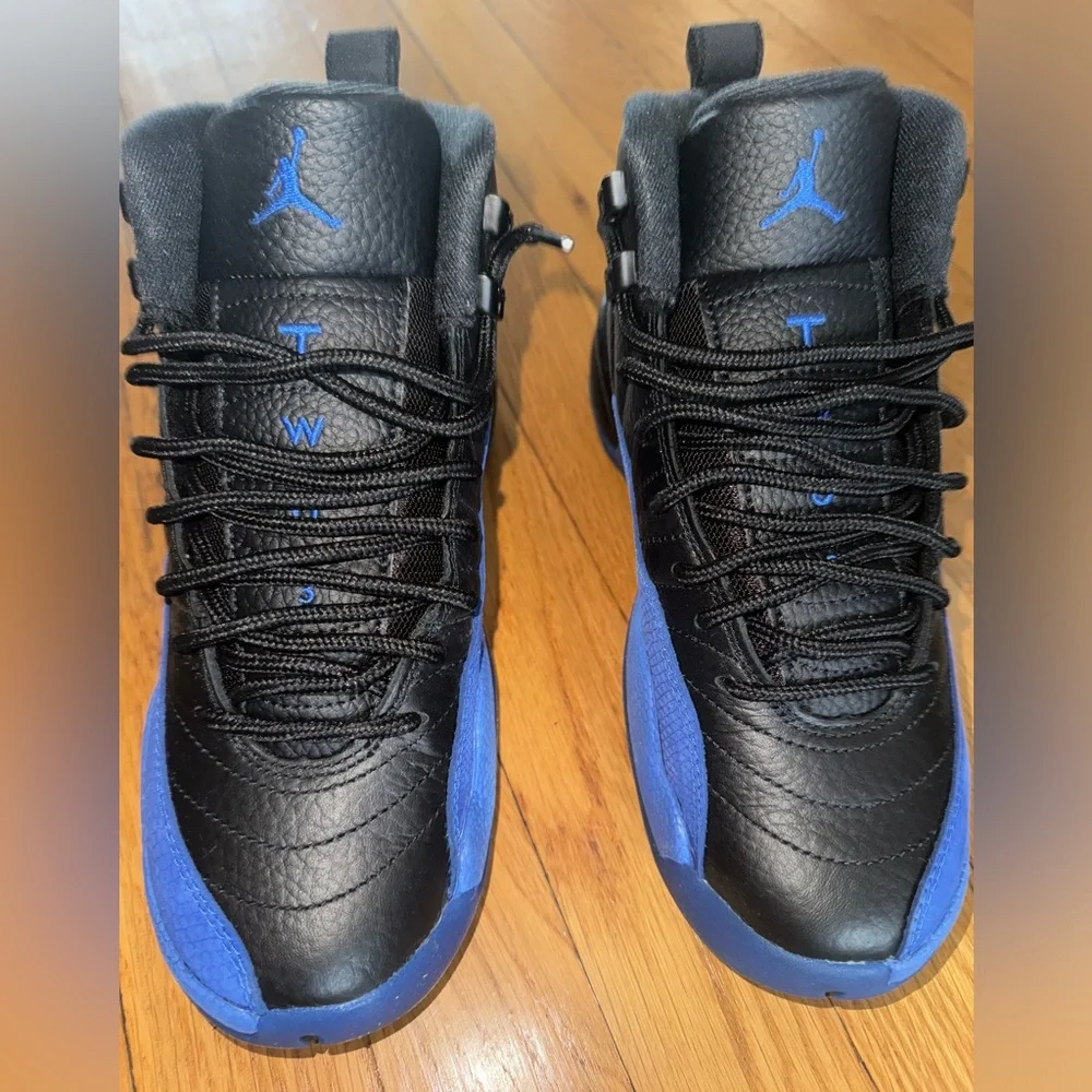 Jordan 12 - Picture 3 of 4